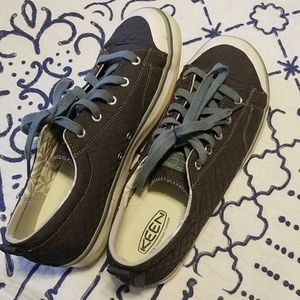 Keen quilted lace up sneakers- Elsa II